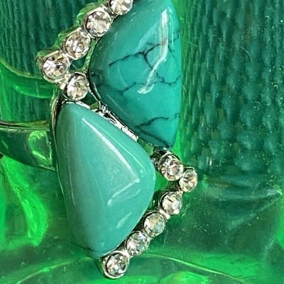 NWT! BEAUTIFUL CUSTOM MADE~ TURQUOISE RING w/ CRYSTALS STONES ~Sz.8.5 - Picture 4 of 5